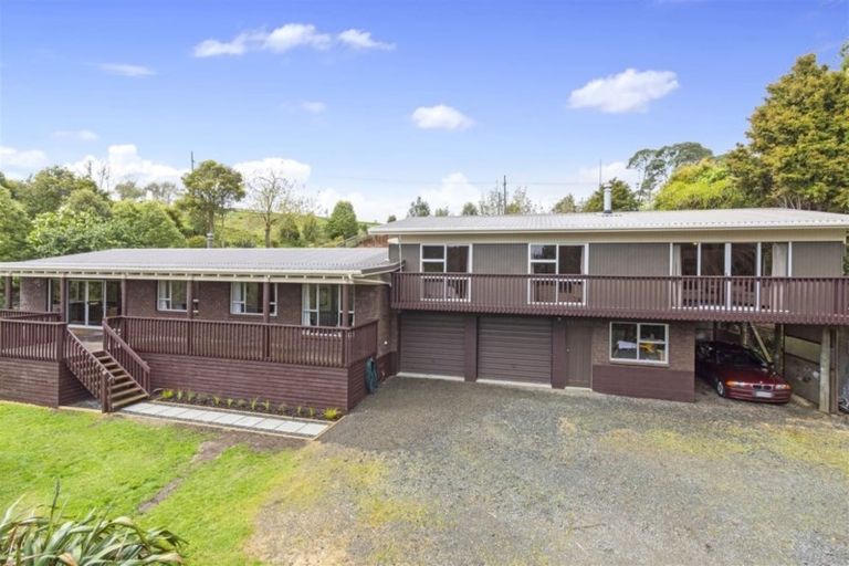 Photo of property in 73 Cherrington Road, Clevedon, Papakura, 2582