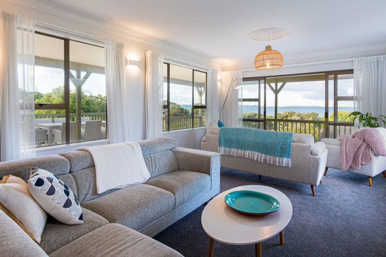Photo of property in 14 Park Rise, Campbells Bay, Auckland, 0630