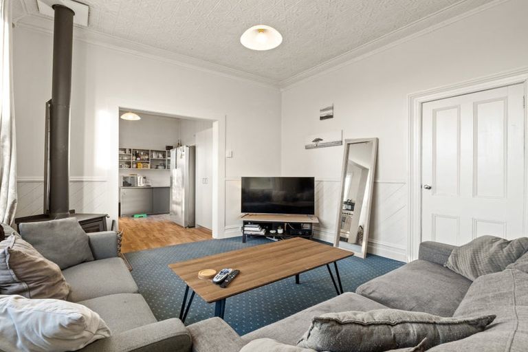 Photo of property in 52 Argyle Street, Mornington, Dunedin, 9011