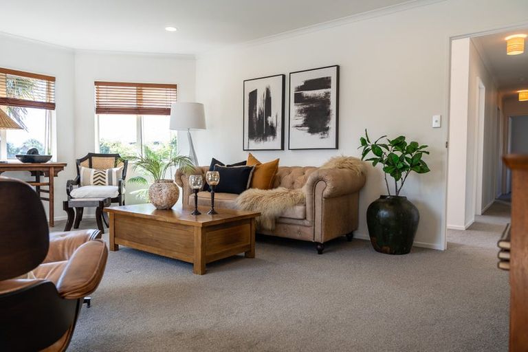 Photo of property in 35 Northmeadow Drive, Rototuna, Hamilton, 3210