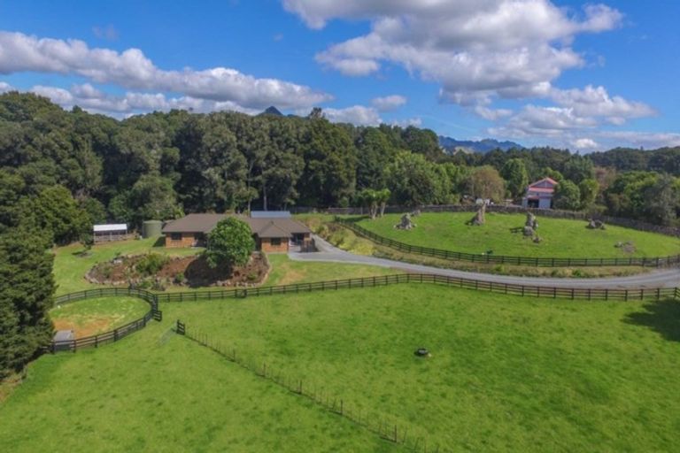 Photo of property in 18 Meadowstone Lane, Maungakaramea, Whangarei, 0178
