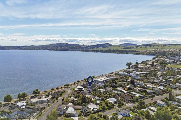 Photo of property in 116 Lake Terrace, Taupo, 3330