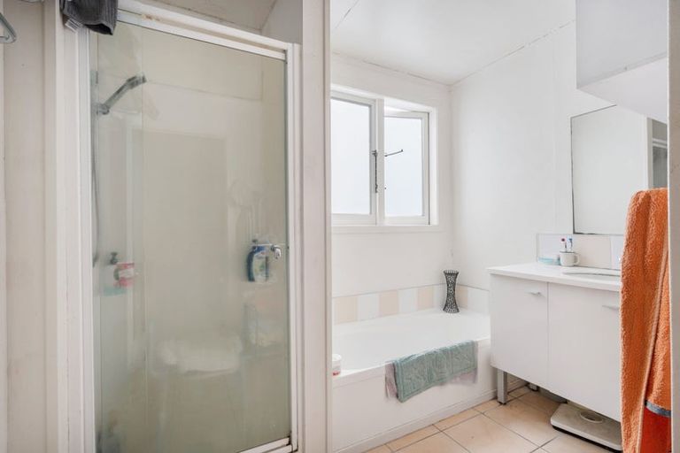 Photo of property in 32 Kauika Road, Avenues, Whangarei, 0110