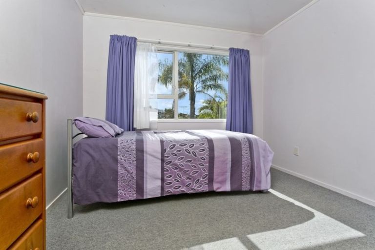Photo of property in 93 John Downs Drive, Browns Bay, Auckland, 0630