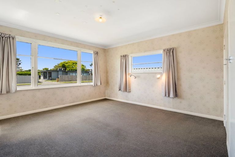 Photo of property in 48 Wood Street, Takaro, Palmerston North, 4410