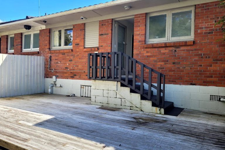 Photo of property in 3/20 Seaview Road, Castor Bay, Auckland, 0620