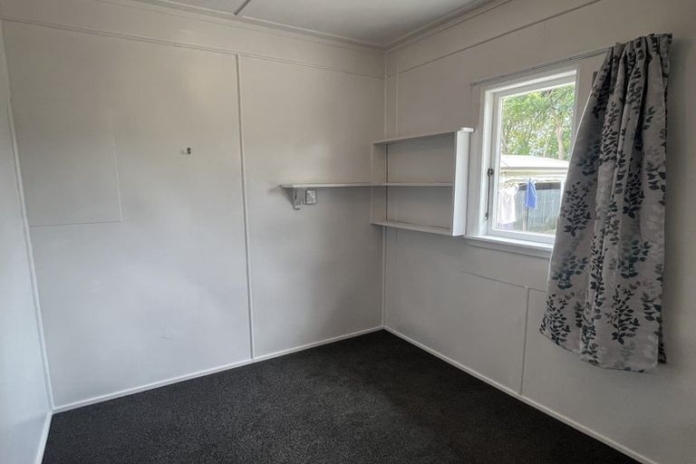 Photo of property in 76 Pitama Road, Awapuni, Palmerston North, 4412