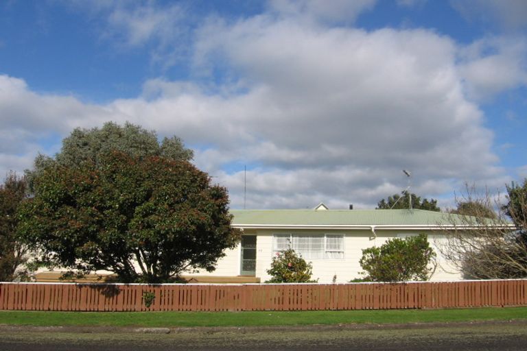 Photo of property in 40 Brandon Street, Featherston, 5710