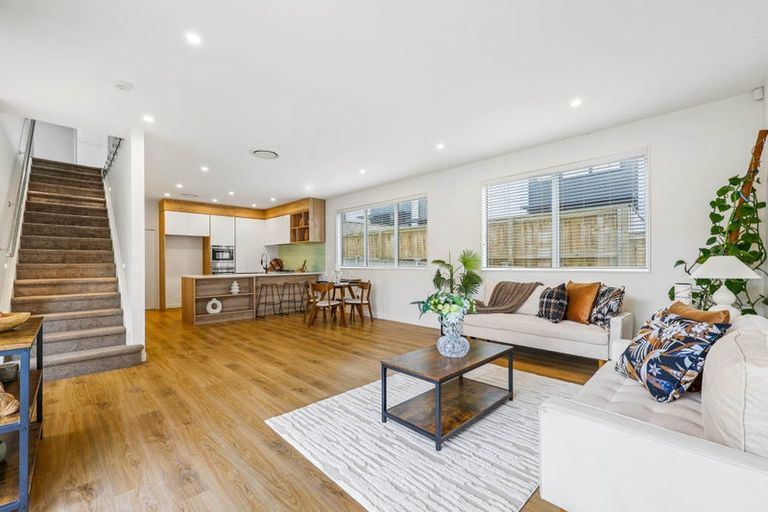 Photo of property in 25b Tudor Road, Henderson, Auckland, 0610