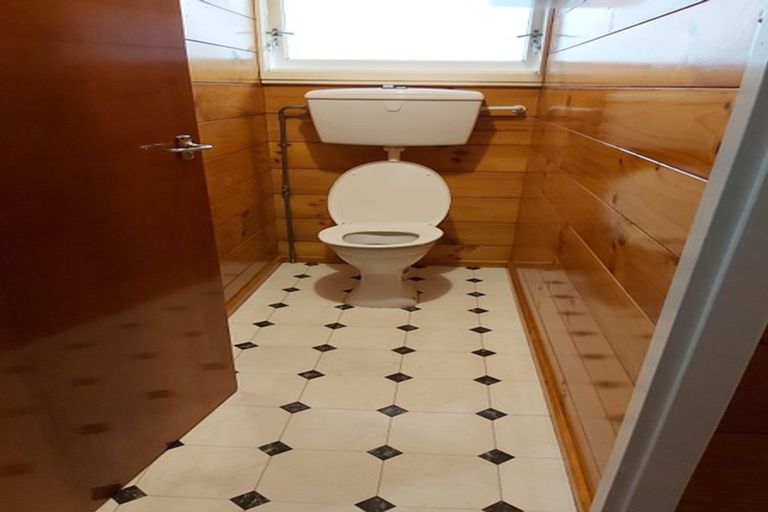 Photo of property in 52 Doralto Road, Frankleigh Park, New Plymouth, 4310