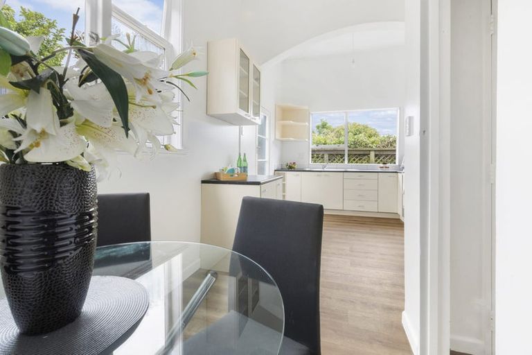 Photo of property in 19 Emerson Street, Berhampore, Wellington, 6023