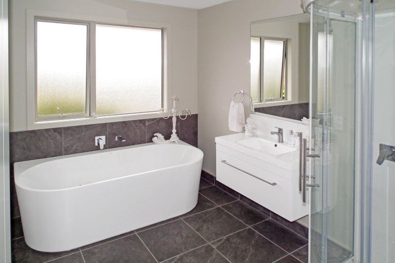 Photo of property in 290 Parsons Road, Weston, Oamaru, 9491