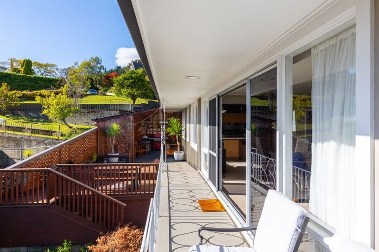 Photo of property in 14 Seaview Crescent, Picton, 7220