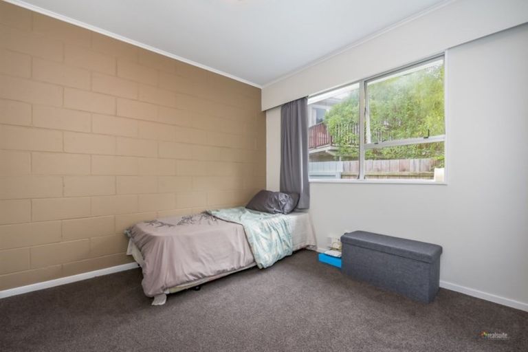 Photo of property in 4b Cedar Street, Maungaraki, Lower Hutt, 5010