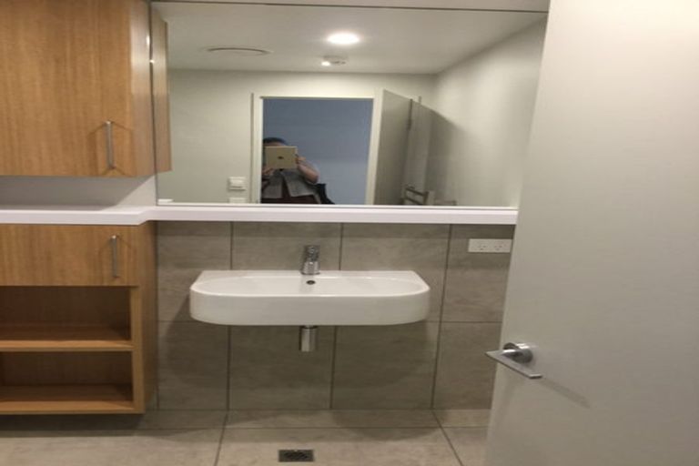 Photo of property in Vsp Nothern Tower, 1205/166 Victoria Street, Te Aro, Wellington, 6011