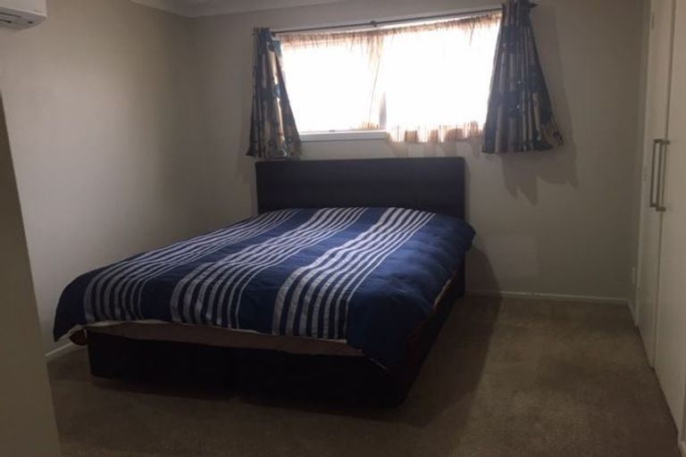 Photo of property in 2/4 Carlie Street, Papatoetoe, Auckland, 2025