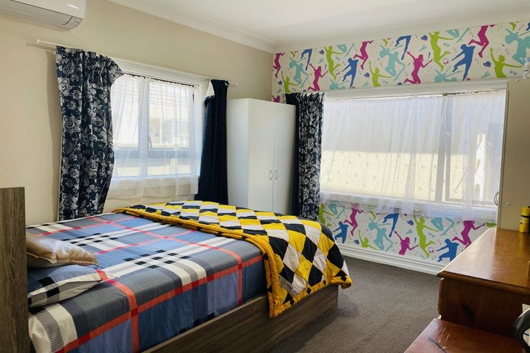 Photo of property in 47 Huia Road, Papatoetoe, Auckland, 2025