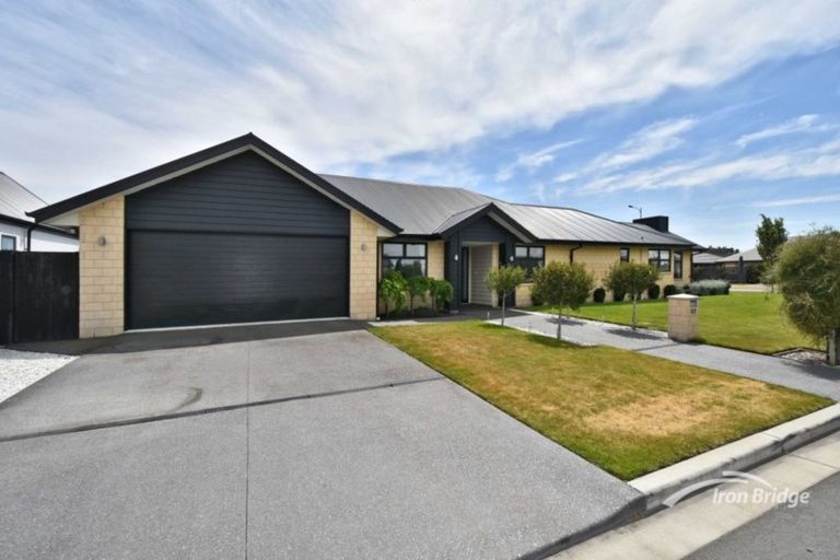 Photo of property in 37 Te Korari Street, Marshland, Christchurch, 8083