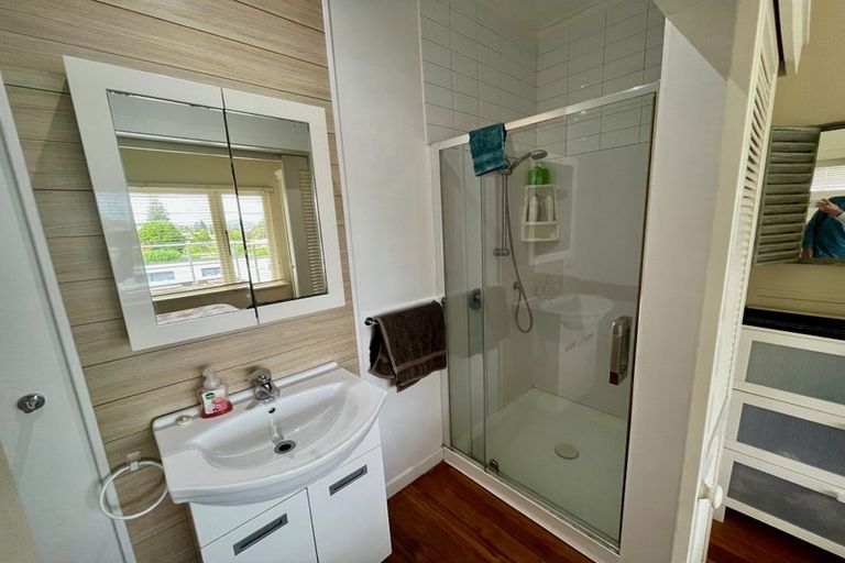 Photo of property in 62 Moana Road, Okitu, Gisborne, 4010