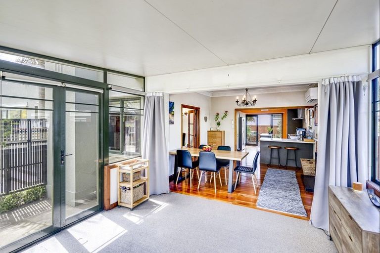 Photo of property in 54 Osier Road, Greenmeadows, Napier, 4112