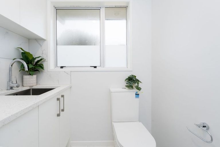 Photo of property in 16 Andelko Place, Henderson, Auckland, 0612