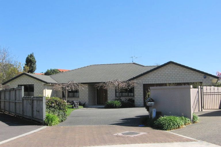 Photo of property in 31 Inglewood Place, Bethlehem, Tauranga, 3110