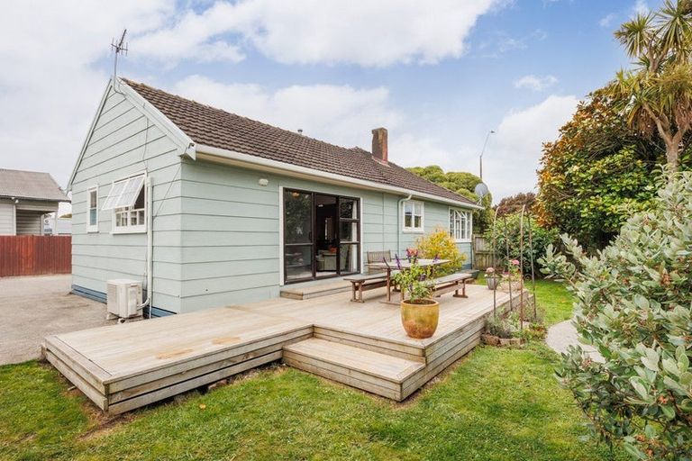 Photo of property in 920 Tremaine Avenue, Roslyn, Palmerston North, 4414