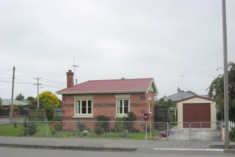 Photo of property in 18 Manchester Street, Tinwald, Ashburton, 7700