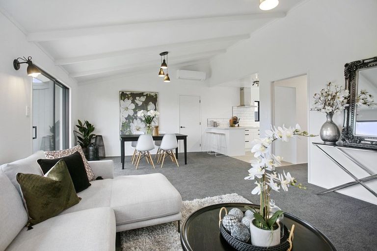 Photo of property in 163b Victoria Street, Cambridge, 3434