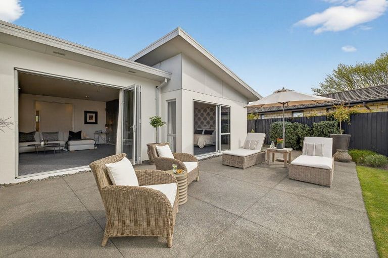 Photo of property in 35 Birkdale Drive, Shirley, Christchurch, 8061