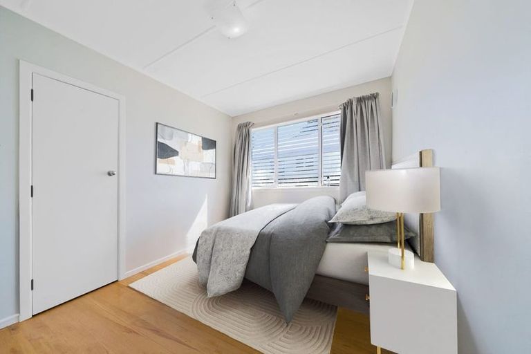 Photo of property in 29 Don Buck Road, Massey, Auckland, 0614