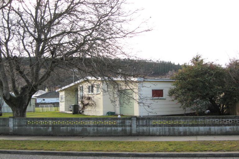 Photo of property in 18 Blyth Street, Clyde, 9330