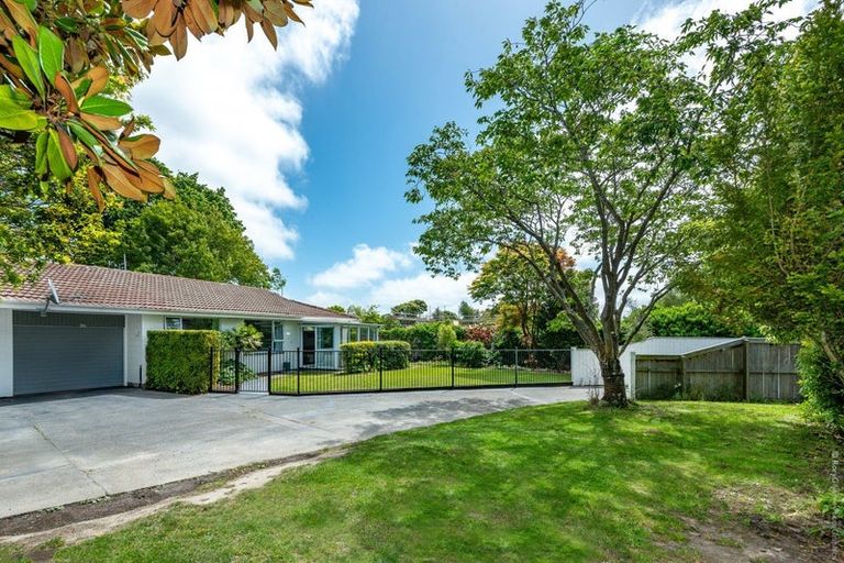 Photo of property in 69a Aorangi Road, Bryndwr, Christchurch, 8053