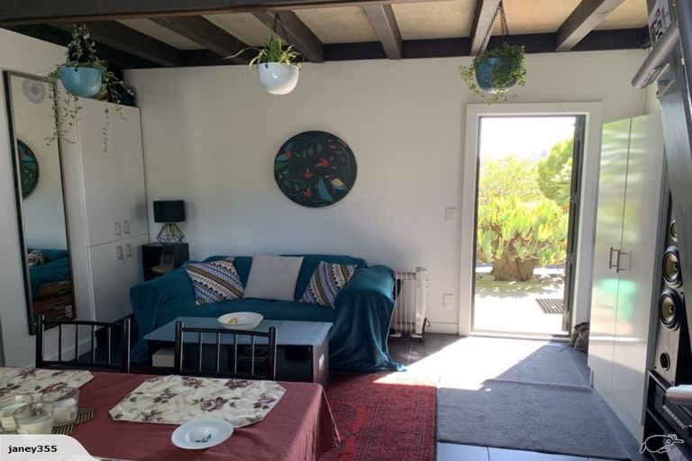 Photo of property in 24 Bridle Path Road, Heathcote Valley, Christchurch, 8022