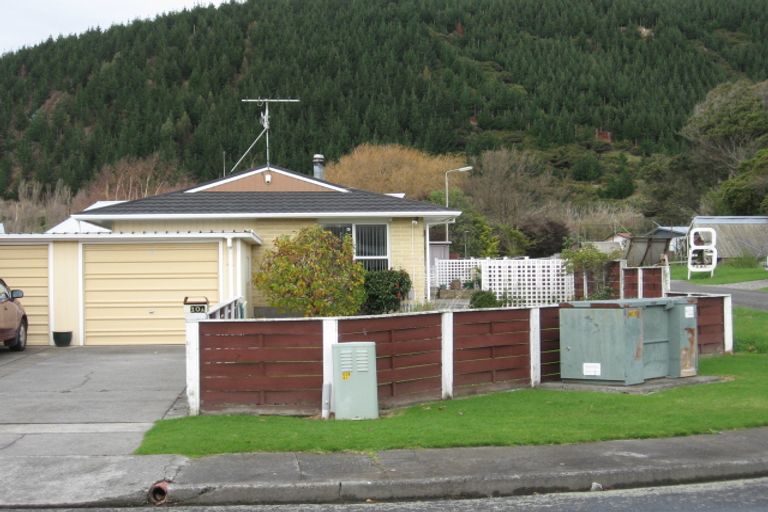 Photo of property in 10a Buckley Grove, Paraparaumu, 5032