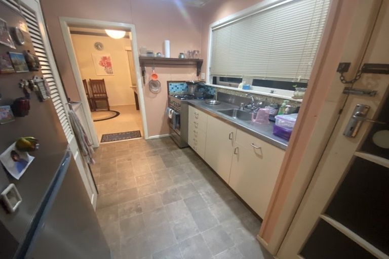 Photo of property in 1/178 Archers Road, Glenfield, Auckland, 0629