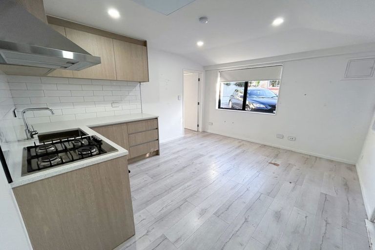 Photo of property in 22 Botany Road, Howick, Auckland, 2010