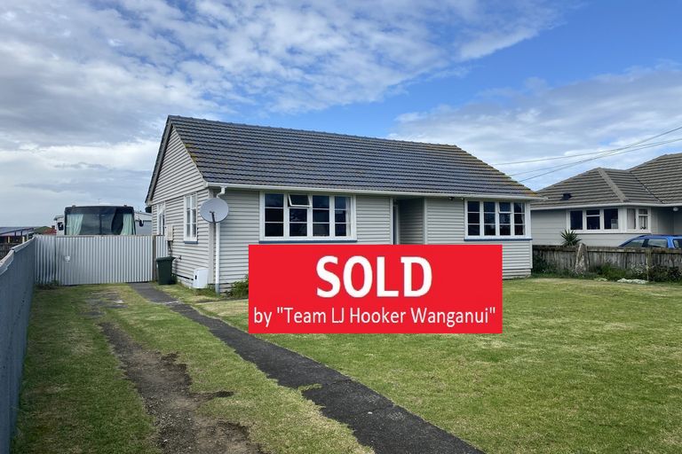 Photo of property in 34 Matipo Street, Castlecliff, Whanganui, 4501