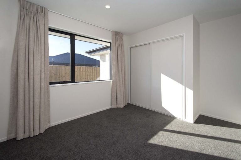 Photo of property in 21 Cousins Street, Woodend, 7691