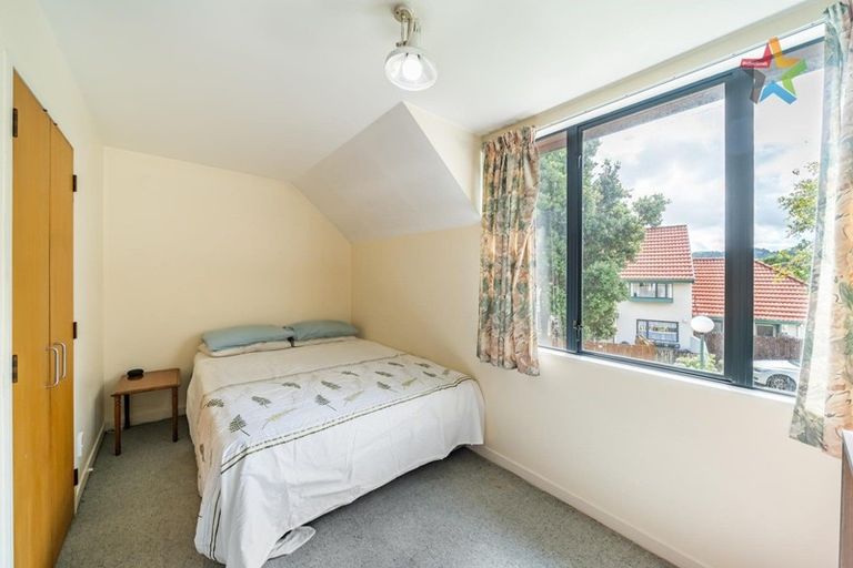 Photo of property in 27 Mcbain Grove, Avalon, Lower Hutt, 5011