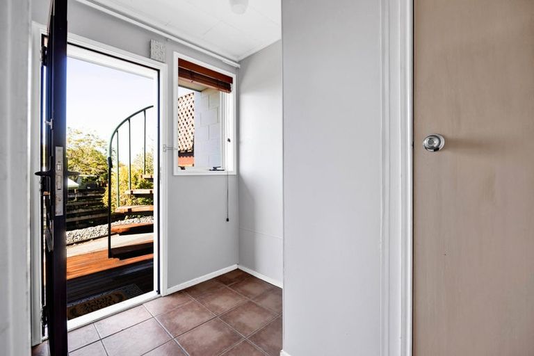 Photo of property in 2 Titoki Place, Inglewood, 4330