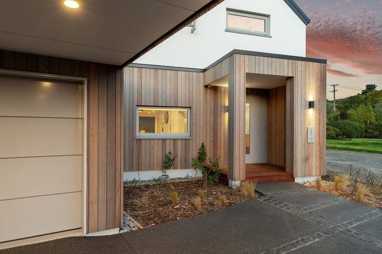 Photo of property in 1 Kahika Lane, Westmorland, Christchurch, 8025