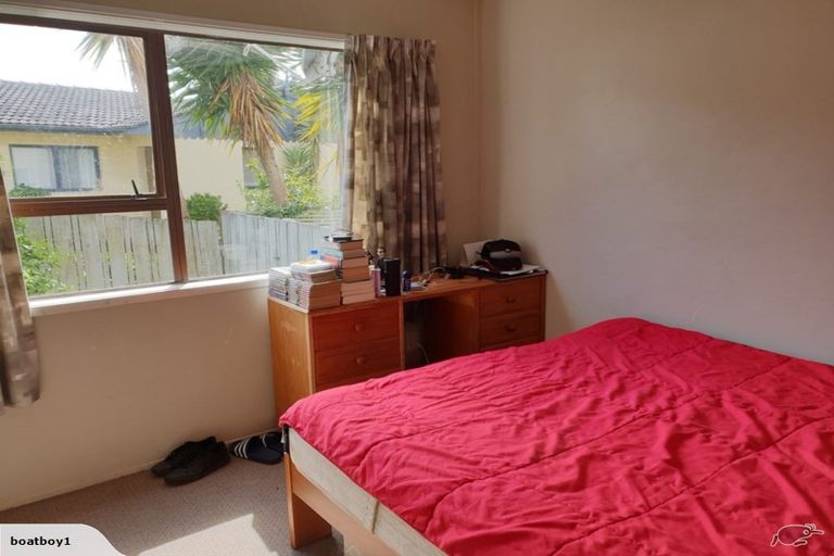 Photo of property in 1/22 John Downs Drive, Browns Bay, Auckland, 0630