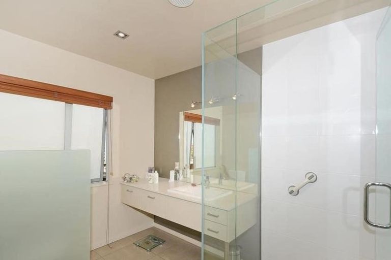 Photo of property in 6 Pempsey Street, Silverstream, Upper Hutt, 5019