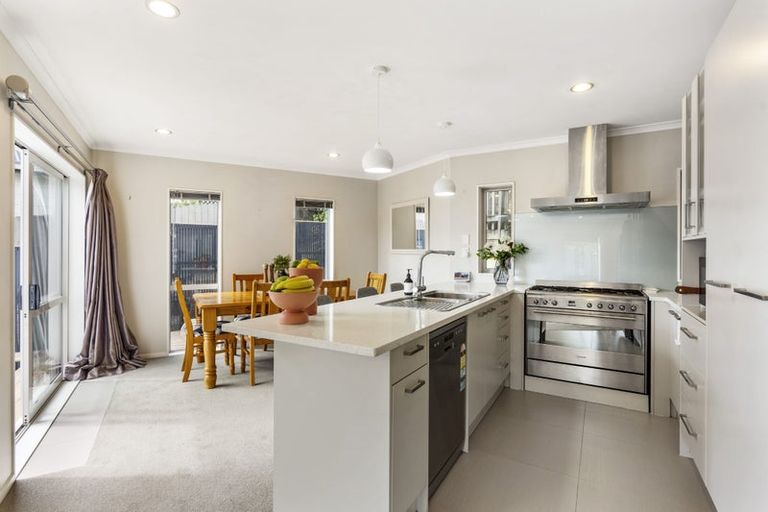 Photo of property in 101a Moore Street, Hillcrest, Auckland, 0627