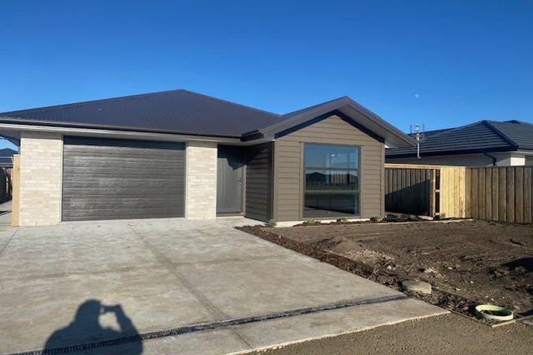 Photo of property in 96 Broadway Parade, Rolleston, 7615