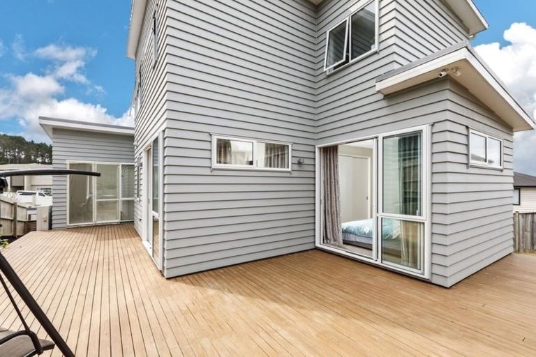 Photo of property in 45 Golden Morning Drive, Albany Heights, Auckland, 0632