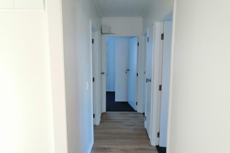 Photo of property in 27 Bedlington Avenue, Manurewa, Auckland, 2102