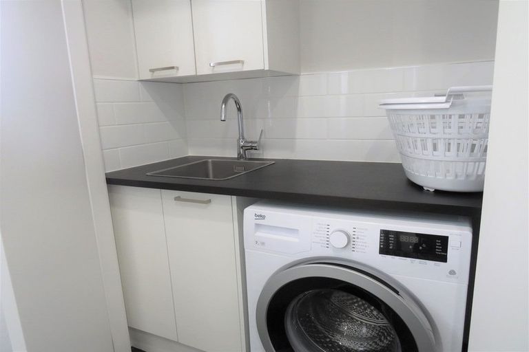 Photo of property in 3 Flounder Road, Hobsonville, Auckland, 0616