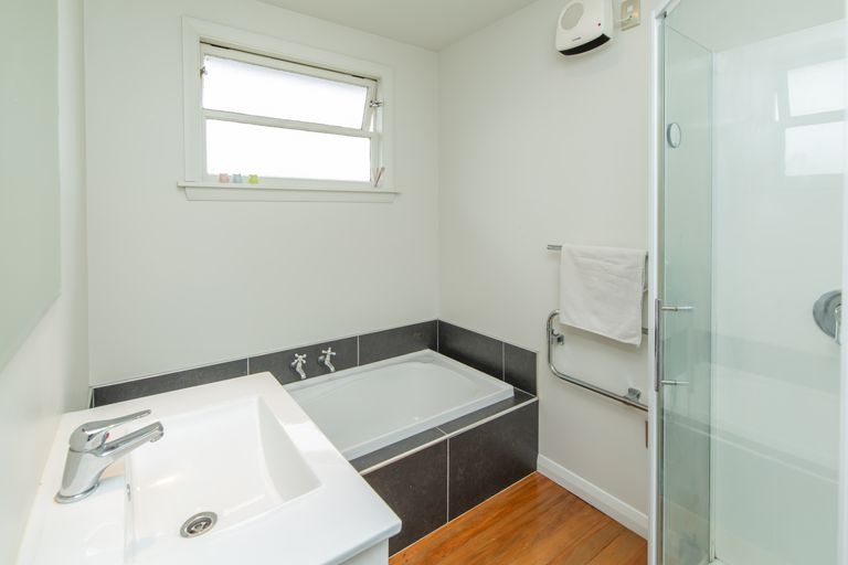 Photo of property in 90 Sturrocks Road, Casebrook, Christchurch, 8051